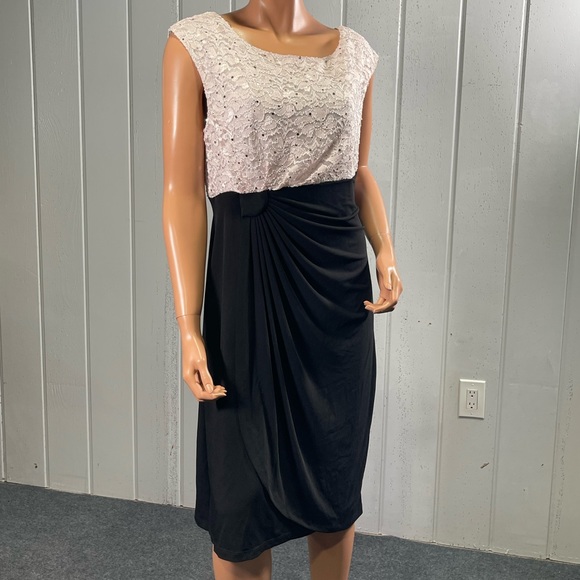 *Connected Apparel Women's Sequined Lace Drapes  Dress Sz14 - Picture 6 of 16
